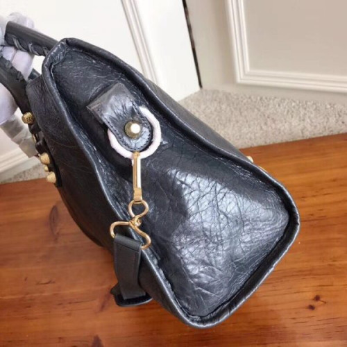 Ba*len*cia*ga-city-bag-8