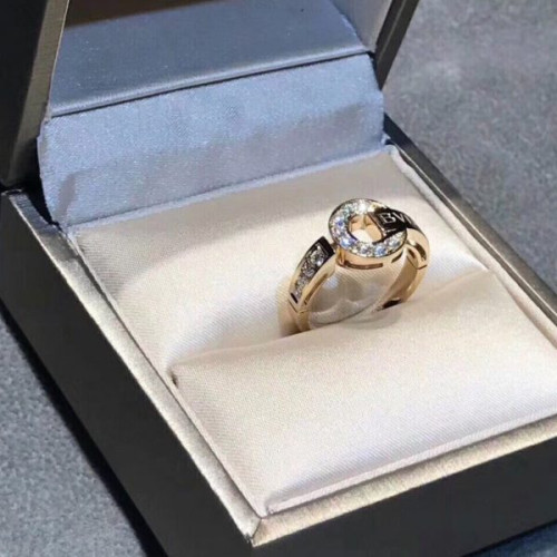 B*l*ai-ring-9