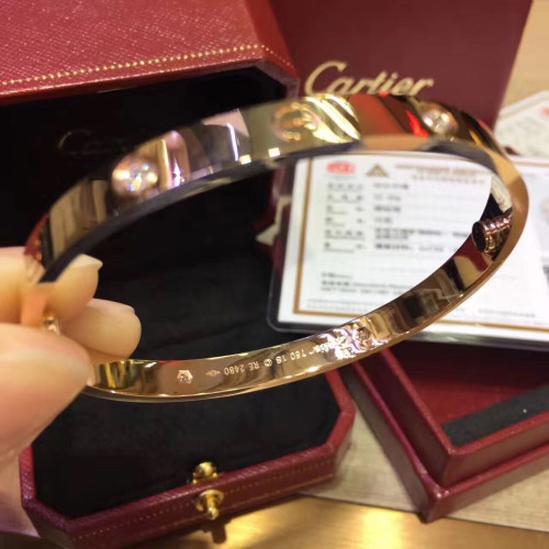 Ca*t*er-bracelet
