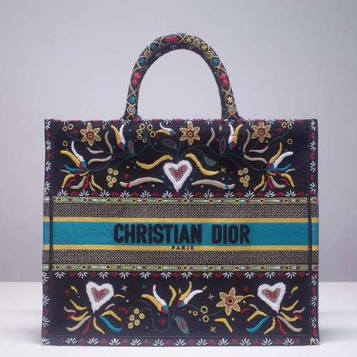 D*or-book-tote-bag-10