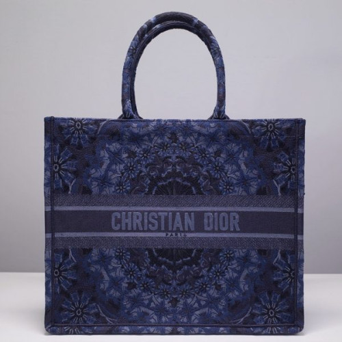 D*or-book-tote-bag-17