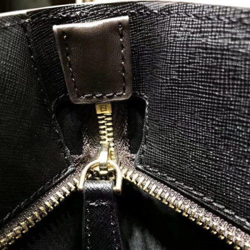 F**di-tote-bag-10