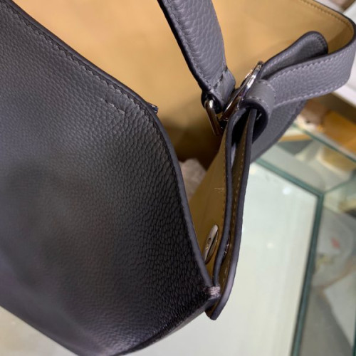 F**di-tote-bag-8