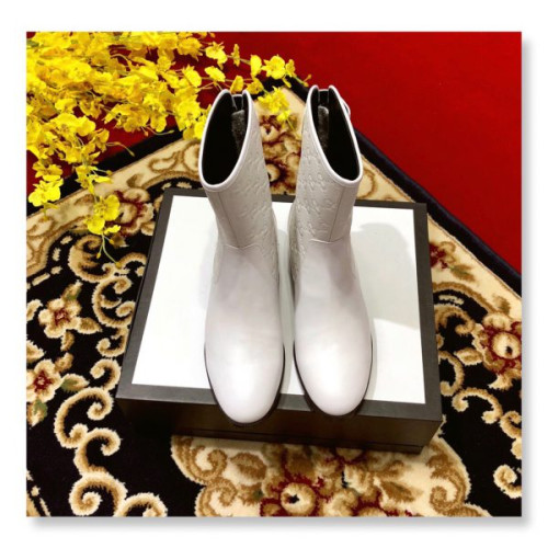 G*u*i-boots-16