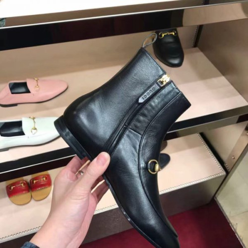 G*u*i-boots-23