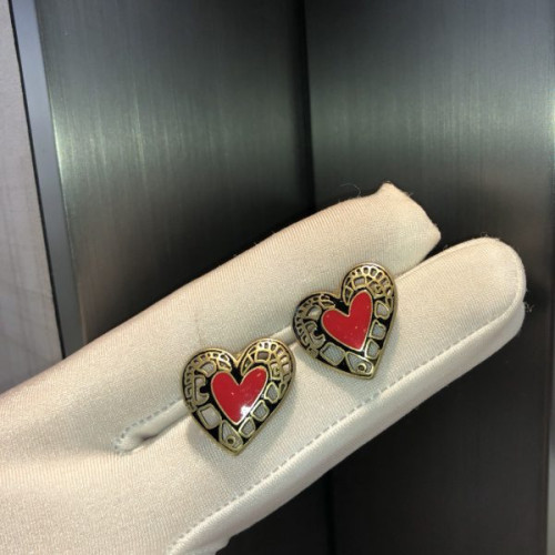 G*u*i-earrings-3