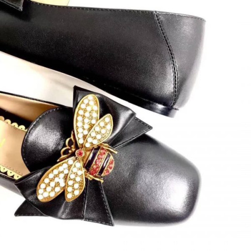 G*u*i-leather-ballet-flat-with-bow