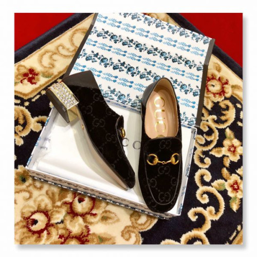 G*u*i-loafer-with-crystals