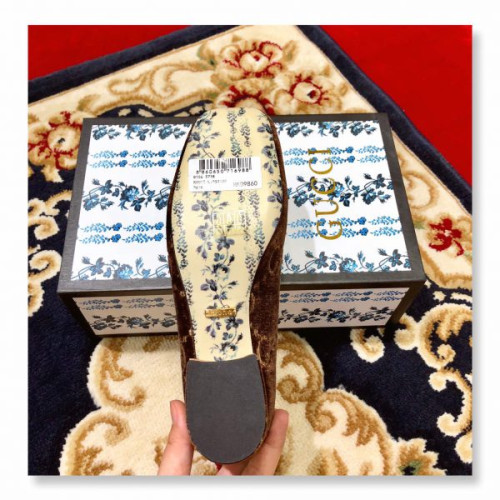 G*u*i-loafers