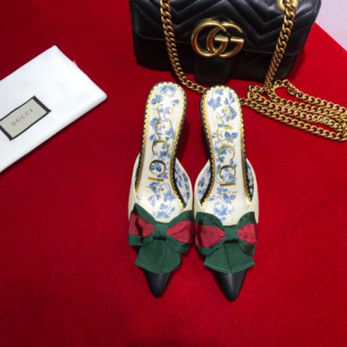 G*u*i-mid-heel-slide-with-web-bow
