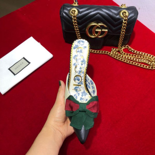 G*u*i-mid-heel-slide-with-web-bow