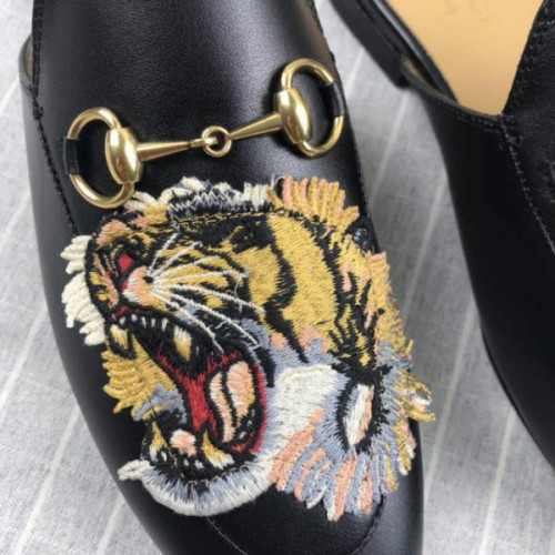 G*u*i-princetown-leather-slipper-25