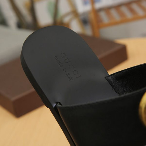 G*u*i-sandal-32