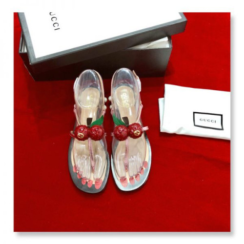 G*u*i-sandals-15