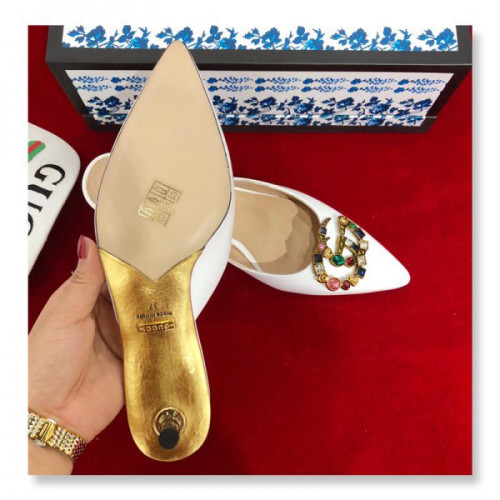 G*u*i-sandals-21