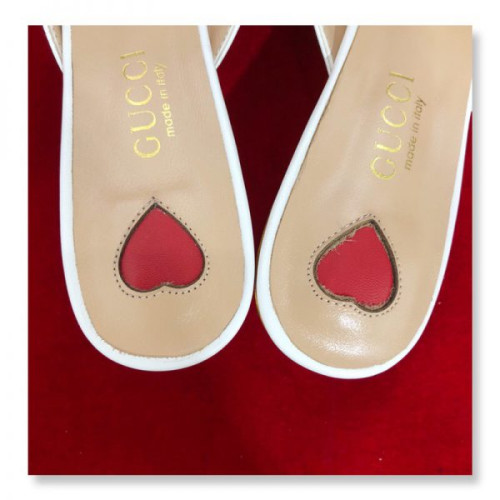 G*u*i-sandals-21