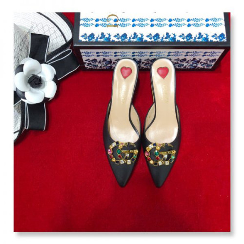 G*u*i-sandals-33