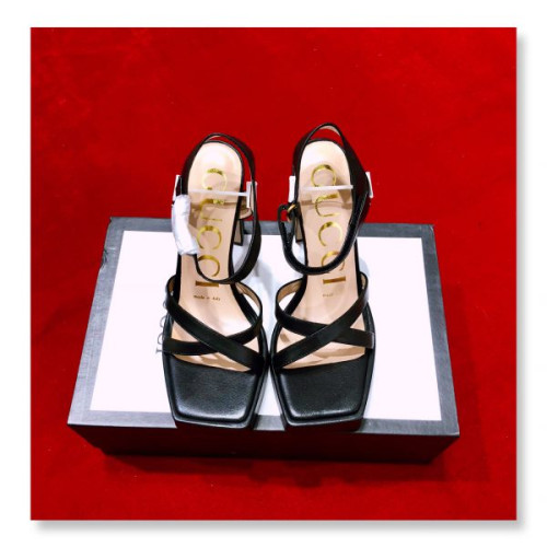 G*u*i-sandals-46