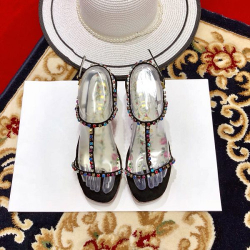 G*u*i-sandals-5