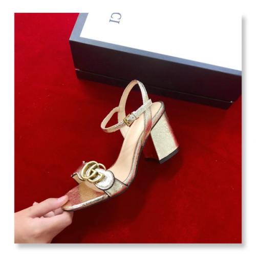 G*u*i-sandals