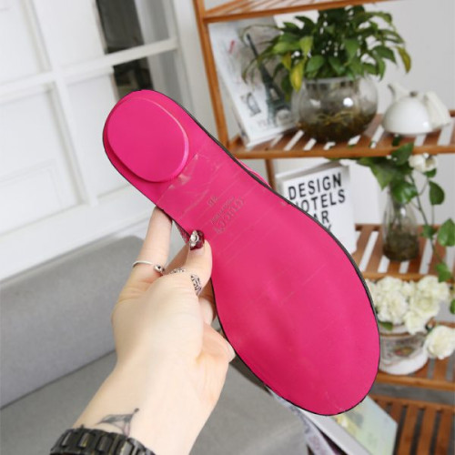 G*u*i-slipper-10