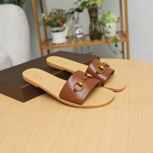 G*u*i-slipper-44