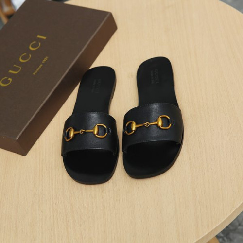 G*u*i-slipper-45