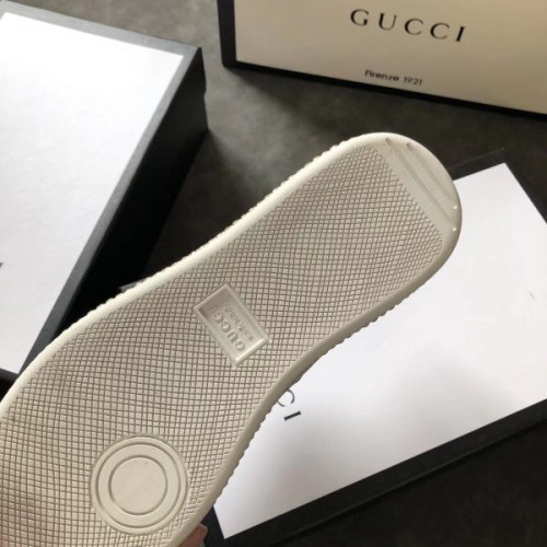 G*u*i-sneakers