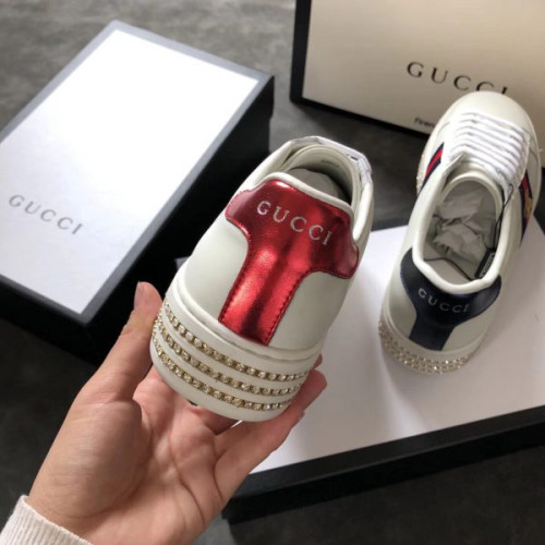 G*u*i-sneakers