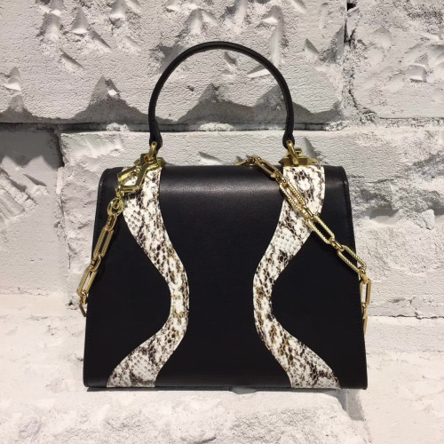 G*u*i-tote