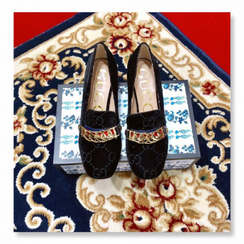 G*u*i-velvet-pump-heel4-5cm