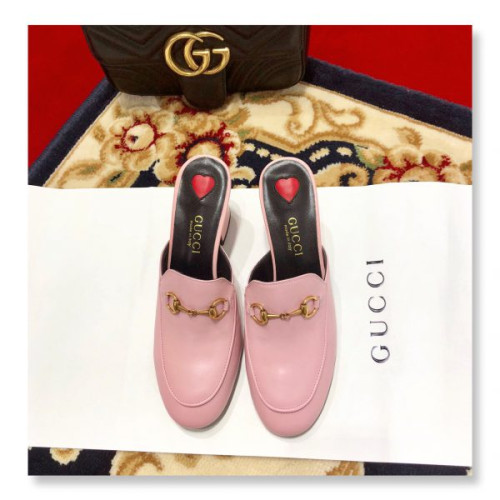 G*u*iu-slipper-20