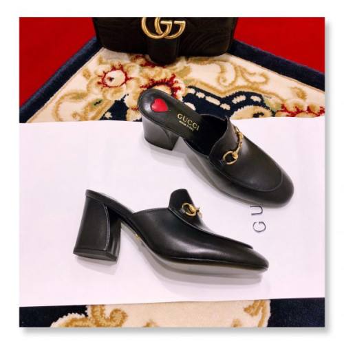 G*u*iu-slipper-21