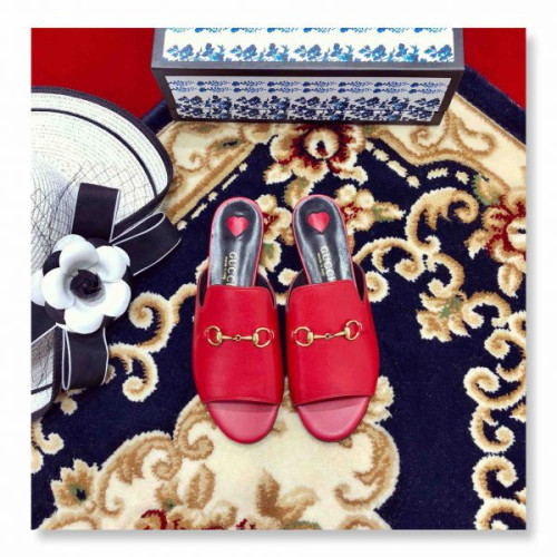 G*u*iu-slipper-4