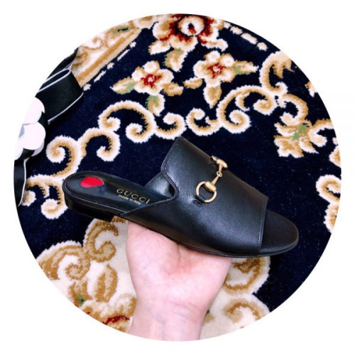 G*u*iu-slipper-6