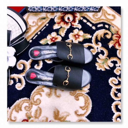G*u*iu-slipper-6