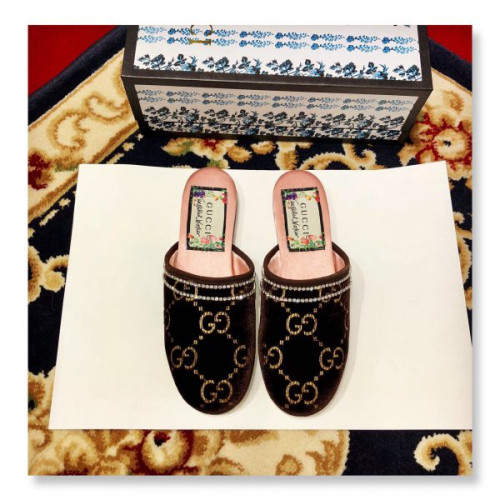 G*u*iu-slipper