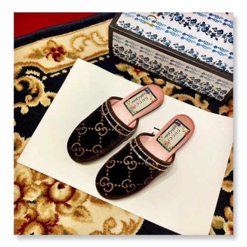 G*u*iu-slipper
