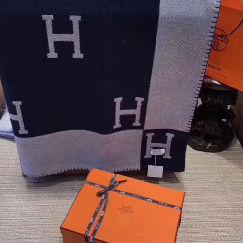 H**mes-blanket-2