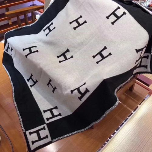 H**mes-blanket-5