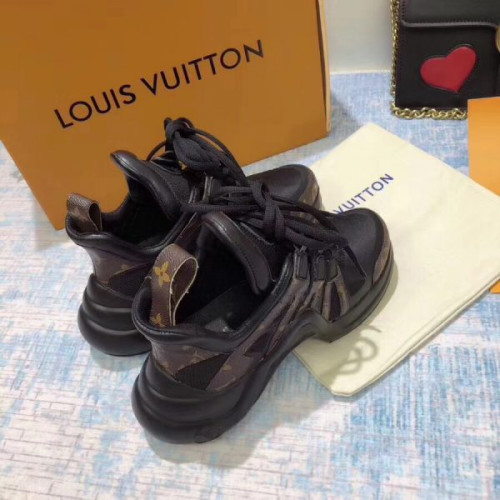 l0*is-V*t0n-archlight-sneaker-2