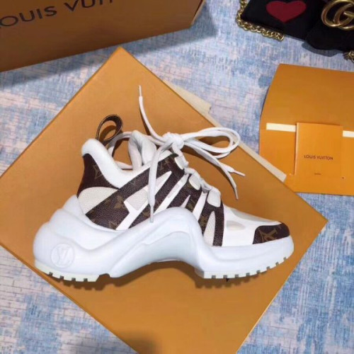 l0*is-V*t0n-archlight-sneaker-5