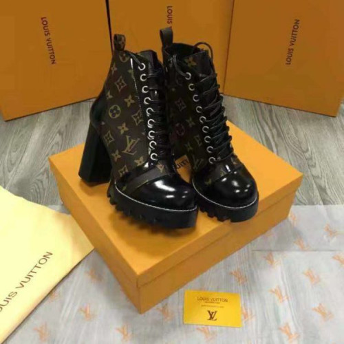 l0*is-V*t0n-boots-16