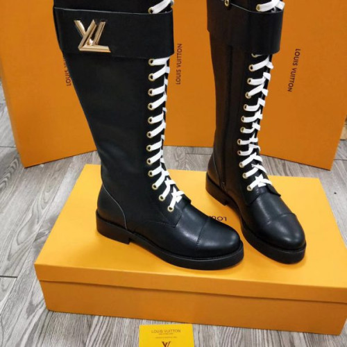 l0*is-V*t0n-boots-21