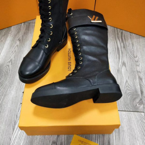 l0*is-V*t0n-boots-21