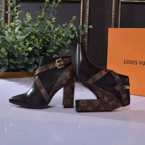 l0*is-V*t0n-boots-23