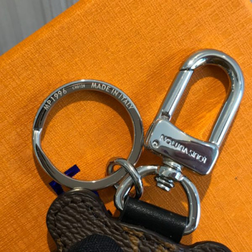 l0*is-V*t0n-dog-bag-charm-and-key-holder