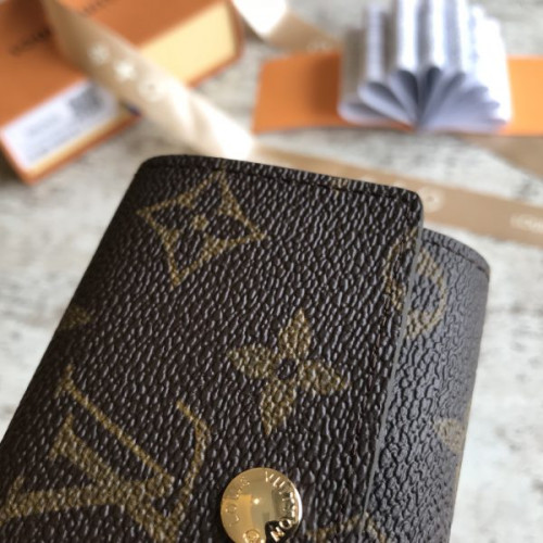 l0*is-V*t0n-monogram-key-case