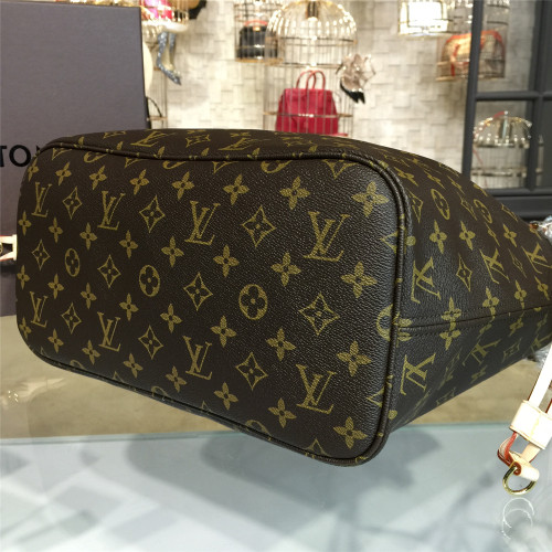 l0*is-V*t0n-neverfull-mm-replica-bag-2-2