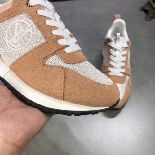 l0*is-V*t0n-run-away-sneaker-10